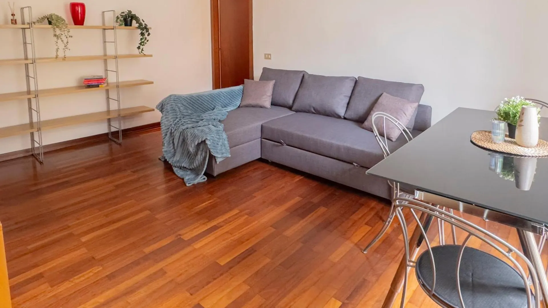 I Host Apartment - Orti 16 Scala D Milan 0*,